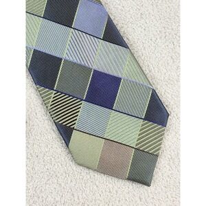 Axcess Men's Necktie By Claiborne NWOT 100% Silk‎ Tie